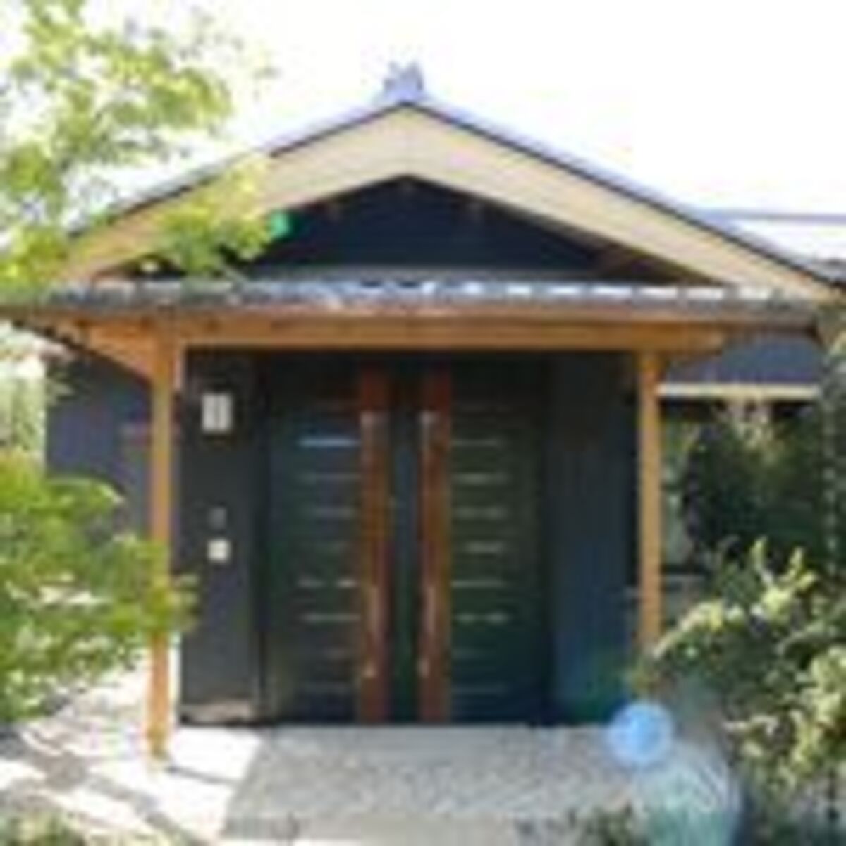 内田建築のロゴ